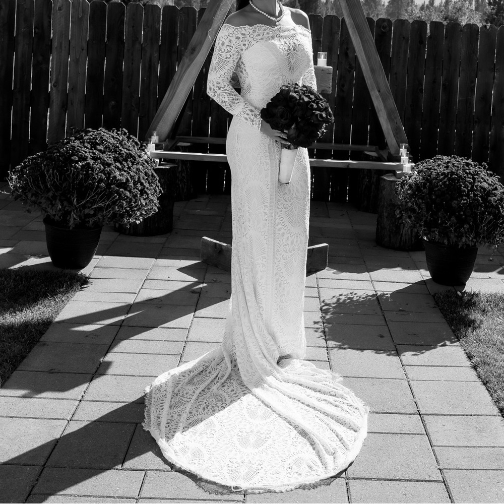 Grace Loves Lace, Nathalia Long Sleeve Wedding Dress.